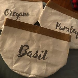 3 bags for kitchen use, never used just been in storage.